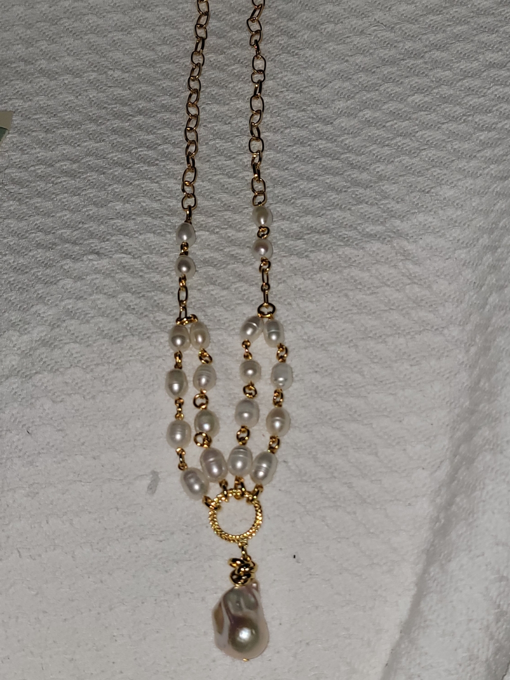 Gold & Pearl Drop Necklace – Elegant White Pearl Pendant